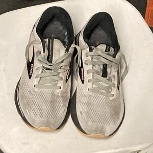 Brooks Adrenaline GTS 22 Womens Size 9.5 B Rose Gray Running Shoes 1203531B035